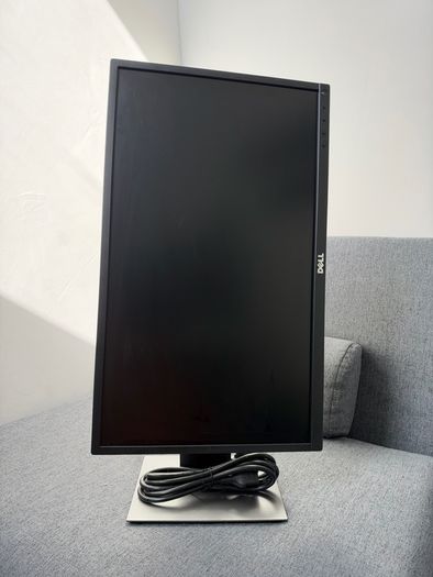 Dell P2217H 22" Monitor with VESA stand