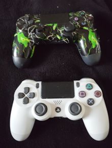PlayStation 4 controllers