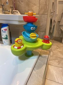 Yookidoo Stack and Spray Tub Fountain