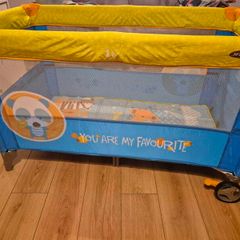 travel cot