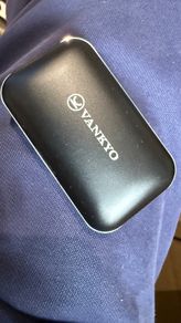 Vanko etui charger with one earbud