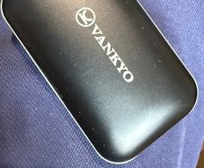 Vanko etui charger with one earbud