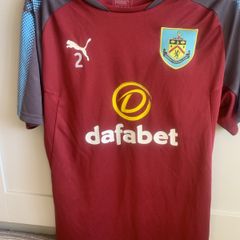 Burnley training kit 17/18 number 2