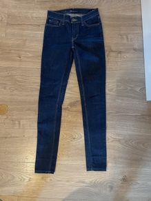 Levi's 26 super skinny brand new
