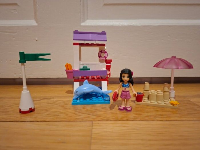 Lego Friends Emma's lifeguard post (41028)