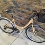 ladies city bike ( can deliver) Image 2