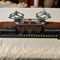 lego 10277 Crocodile Locomotive
