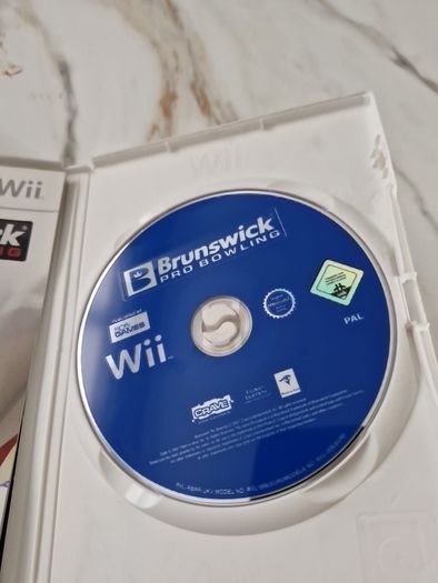 Nintendo Wii Brunswick Pro Bowling Game