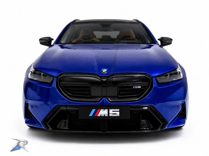 1:18 BMW M5 Touring (G99)