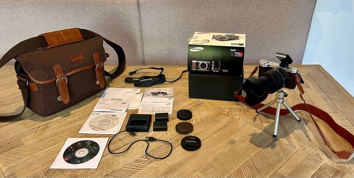 Samsung NX300 Camera (Price Reduced)