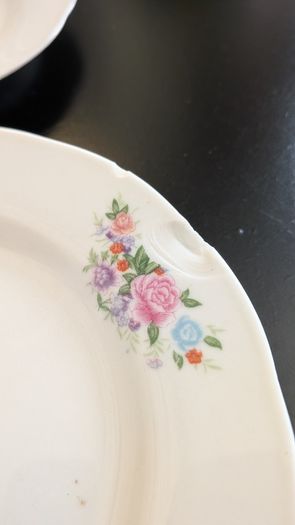 Vintage Yong Sheng / Nanjing Pagoda Chinese Floral Porcelain Tea Set