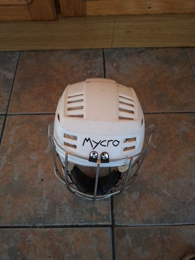 hurling helmet