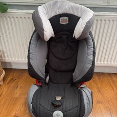 Britax Evolva 1-2-3 (9kg-35kg) 8 m - 12 years old