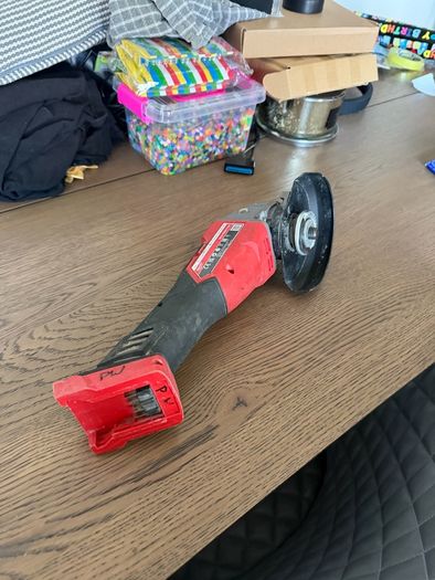 Milwaukee Grinder