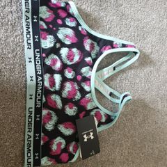 New Under Armour Bra/top size XL (13-15 years)