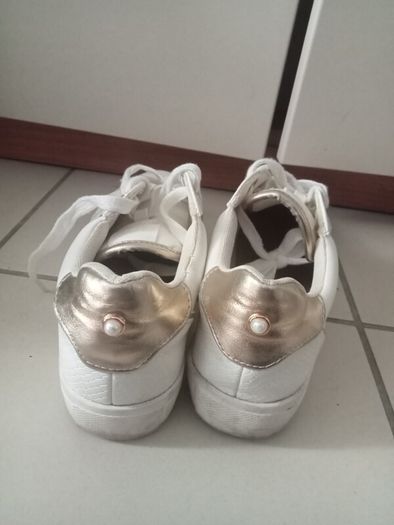 Kurt Geiger Runners size 40