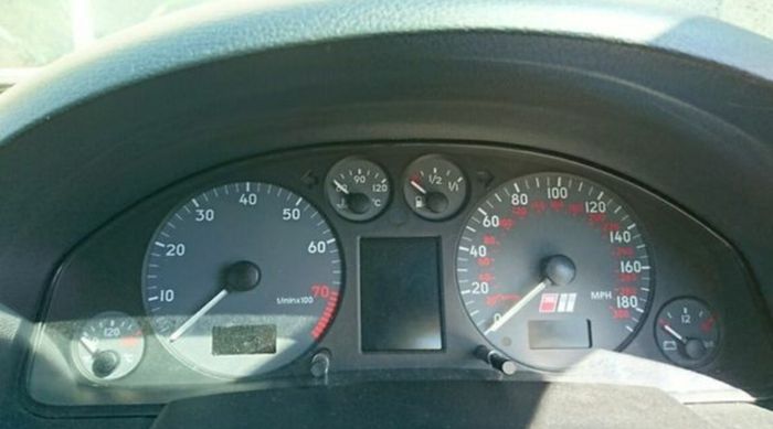 Audi S6 c5 estate / saloon lower door trim / blades. Audi a6 S6  RS6 4.2 V8  40v 1.9tdi breaking AWX AVF parts