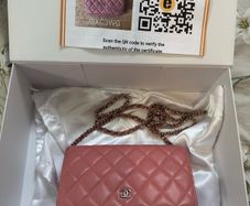 Chanel wallet on chain