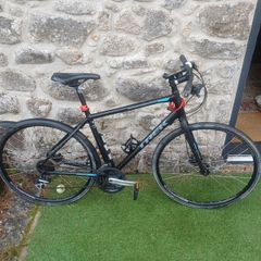 Trek FX2  Size L