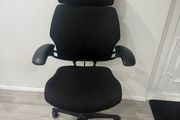 Humanscale Freedom Headrest Office Chair