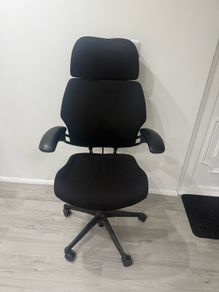 Humanscale Freedom Headrest Office Chair
