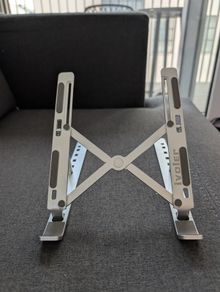 Laptop stand