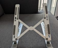 Laptop stand