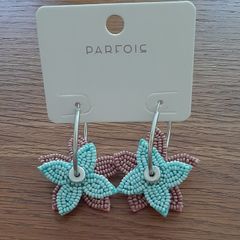 Brandnew hoop earrings with beaded flowers from Parfois