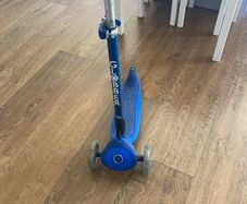 3 wheel scooter