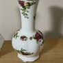 Royal Albert Old Country Roses vases Image 3