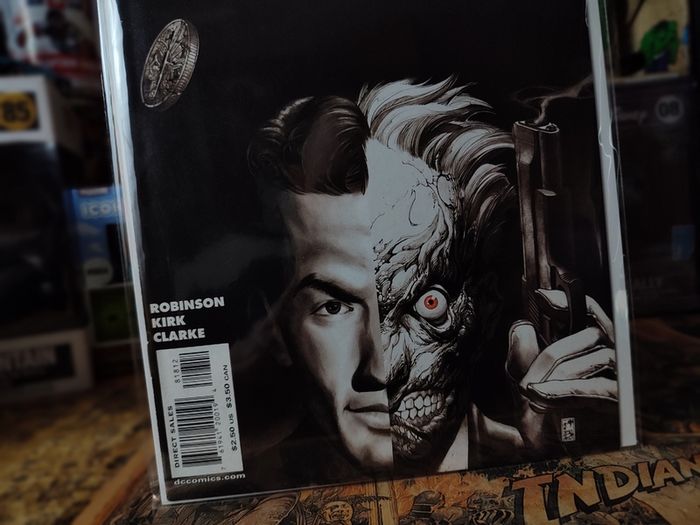 Detective Comics ! Batman ! Issues #817 and #818 ! 2nd Printing Two-Face and Batman Matching Covers ! First Appearance of Tally Man, Jamie Harper and Death of KGBeast ! 2006 ! by DC Comics !