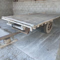 Flat bed trailer
