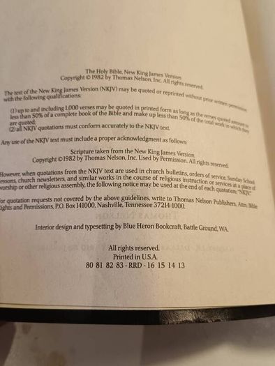 Mint Large New King James Holy Bible (copyright 1982)
