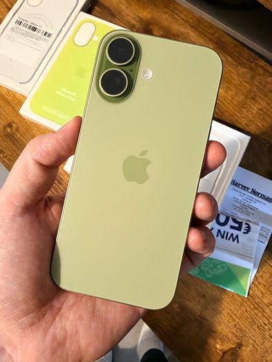 iPhone 17 Sage Green