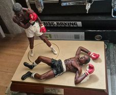 Muhammad Ali vs Sonny Liston Statue Art Of Sport Endurance