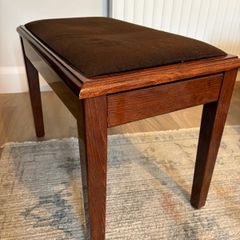 piano stool