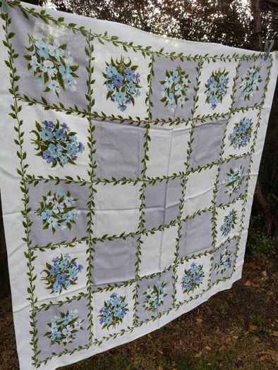 Dunmoy Irish Vintage Tablecloth