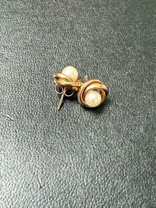 14ct gold earrings free register post