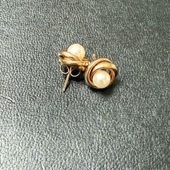 14ct gold earrings free register post