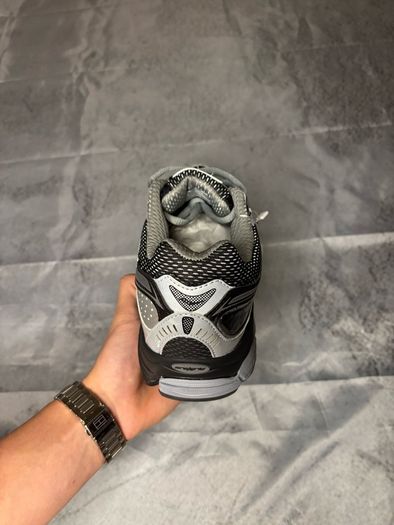 Saucony Omni 9 Pro Grid