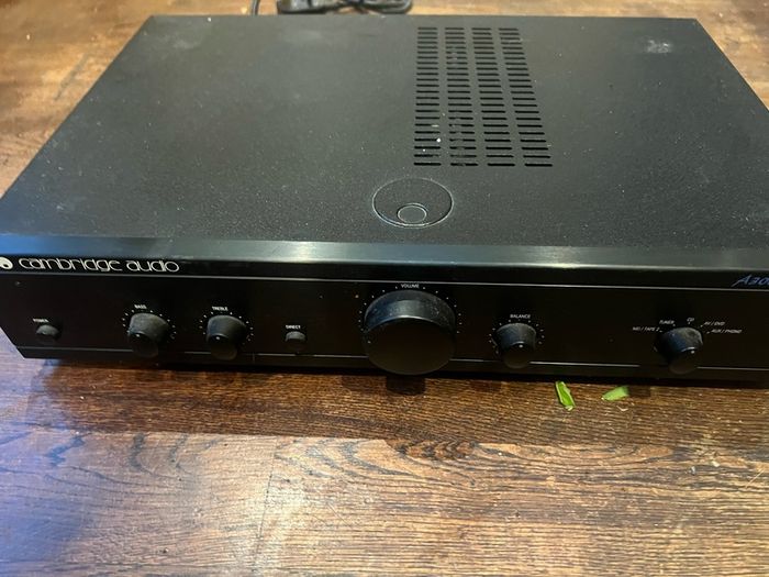 Cambridge audio integrated amplifier, SANSUI tuner/radio and Sony CD player