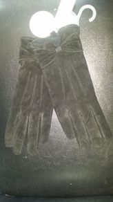 BNWT Real leather/suede black ladies gloves size S Postage included