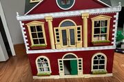Sylvanian families hotel and furniture bundle