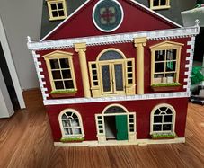 Sylvanian families hotel and furniture bundle