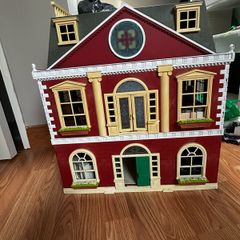 Sylvanian families hotel and furniture bundle