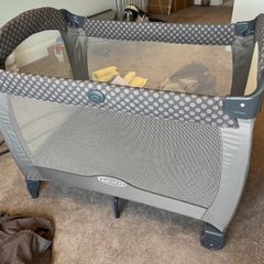 Graco travel cot system