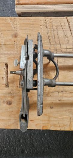 Record 050A combination plane