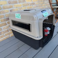 PetMate Ultra Fashion Vari Kennel IATA Airline Pet Carrier Medium 28 Inch