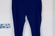 Ladies Navy Cropped Trousers from Dunnes Stores. UK 24-26 / EU 52-54cm