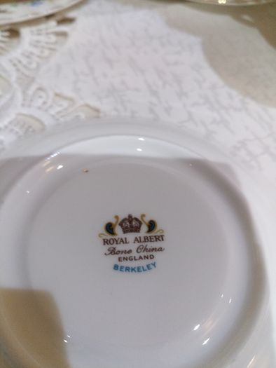 Vintage Royal Albert " Berkeley"  22 pieces Tea Set Fine Bone China